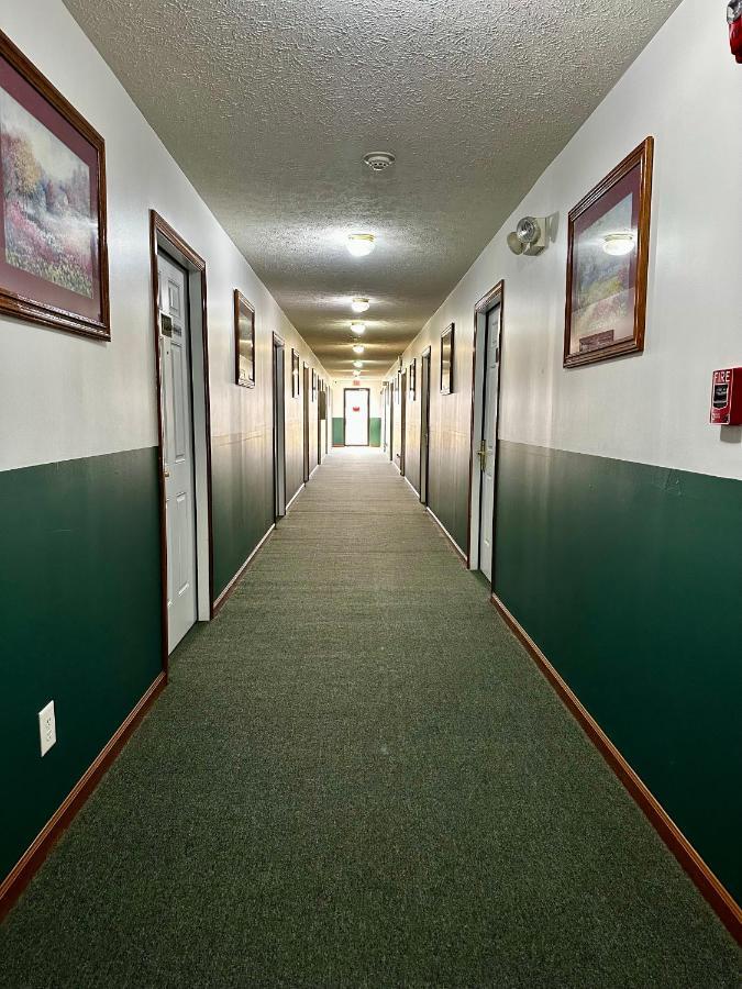 Attica Inn Exterior photo