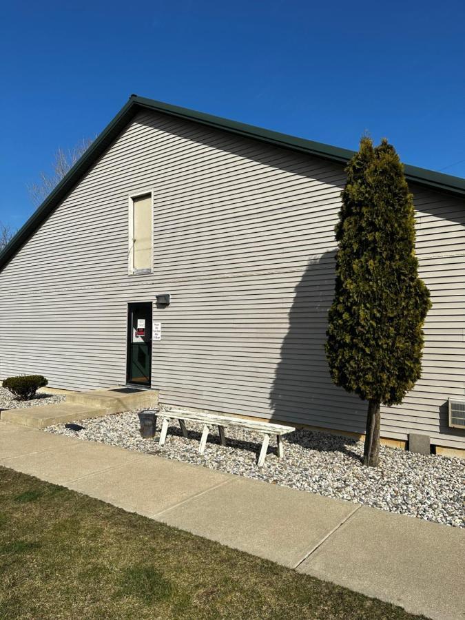 Attica Inn Exterior photo